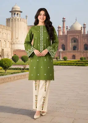 3 Pcs Women's Stitched Cotton Lawn Embroidered Suit
